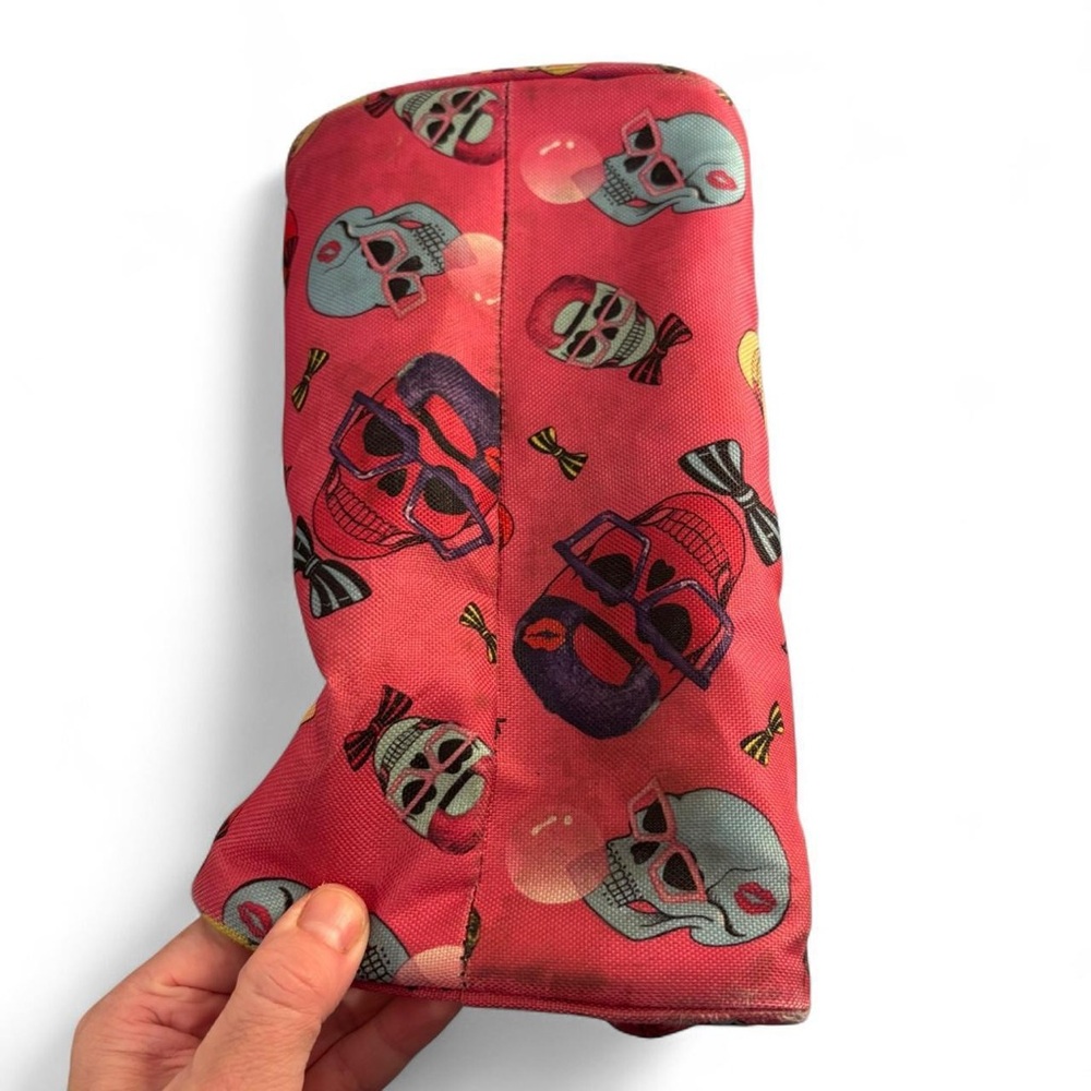 Betsey Johnson Pink Bag lunch cooler with Colorful Skull Design - Picture 8 of 8